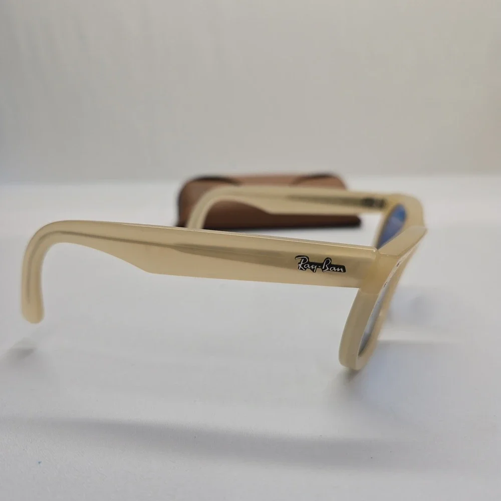 Ray Ban Wayfarer Reverse Sunglasses Beige Blue Lens RBR0101S 6710/72 50-22 145